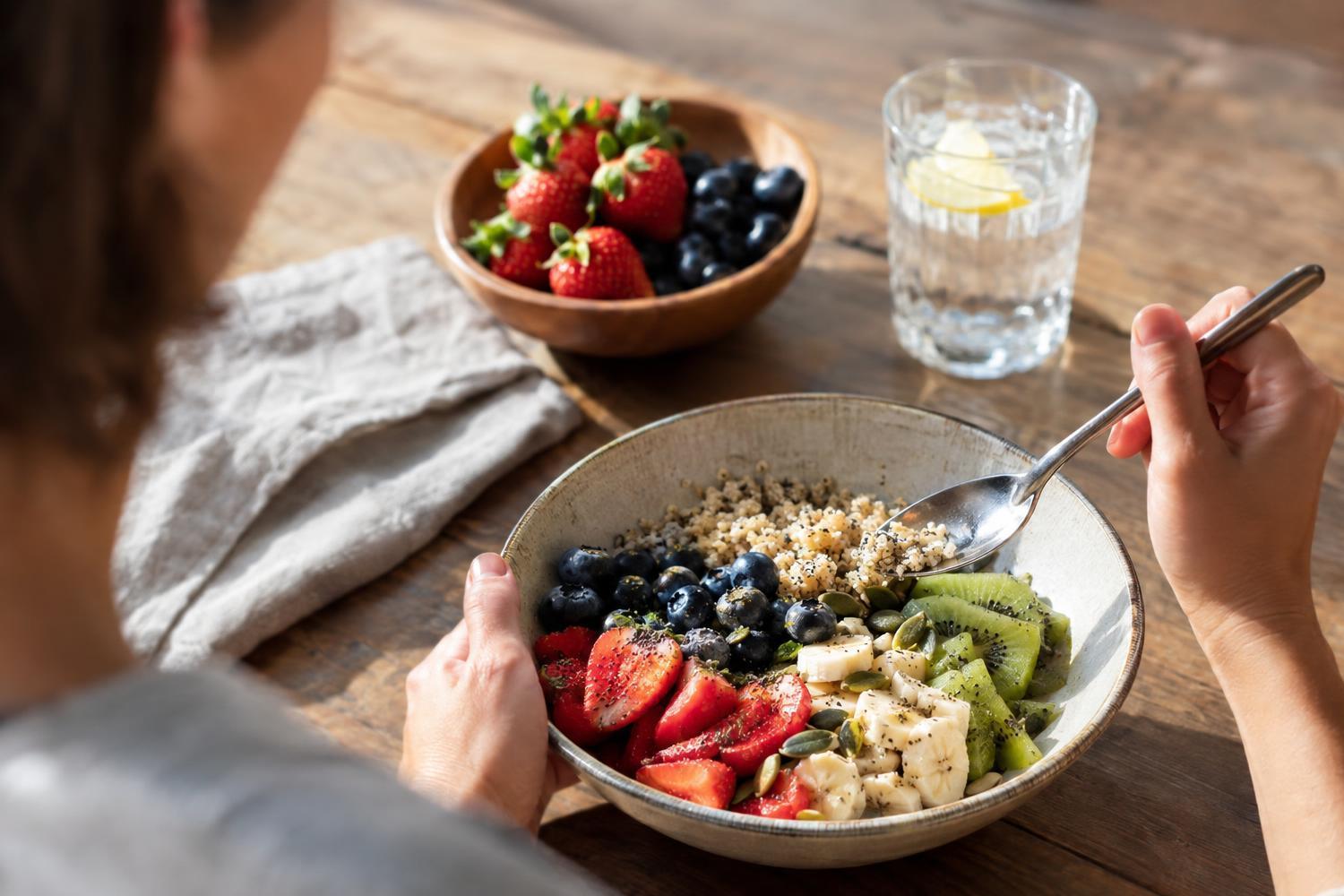 A che ora mangiare la frutta? No, non è “uguale” per la glicemia