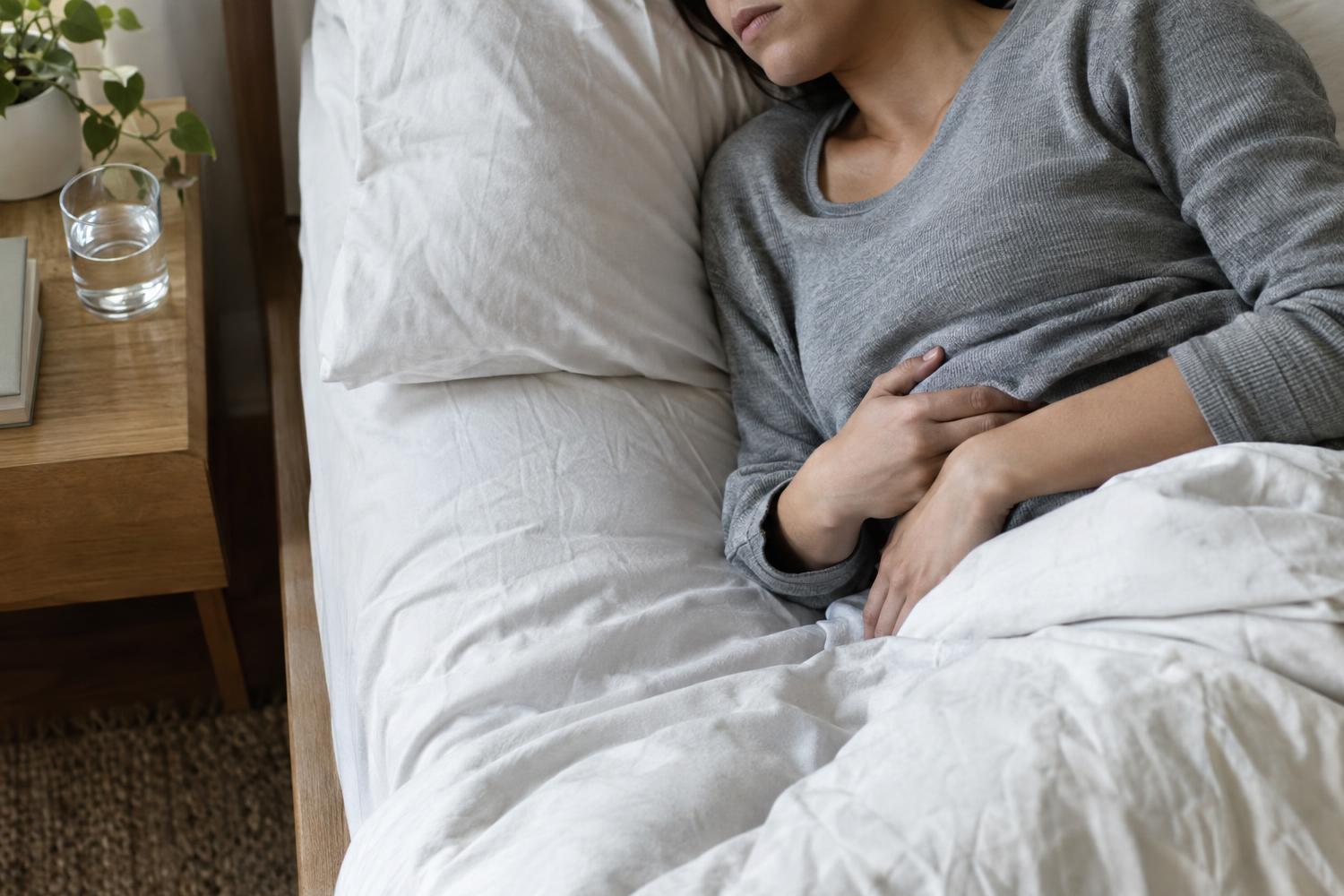 Pancia che brontola di notte? No, non è sempre colpa della fame