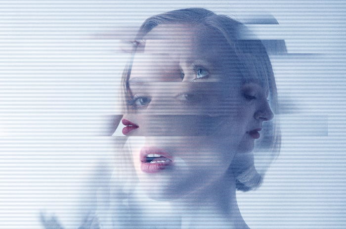 Immagine di un volto di donna con effetti grafici a dare il senso della molteplicità delle sfaccettature della schizofrenia.