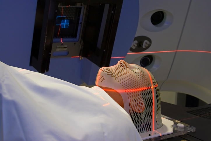 Uomo sottoposto a radioterapia alla testa