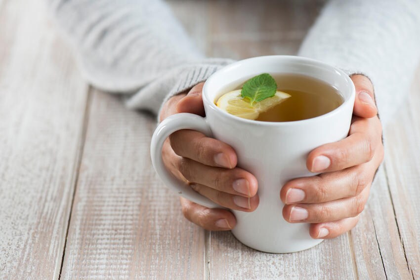 Tazza di tè con limone