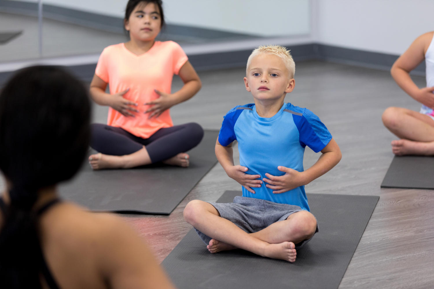 Respirazione nei bambini durante un corso di yoga