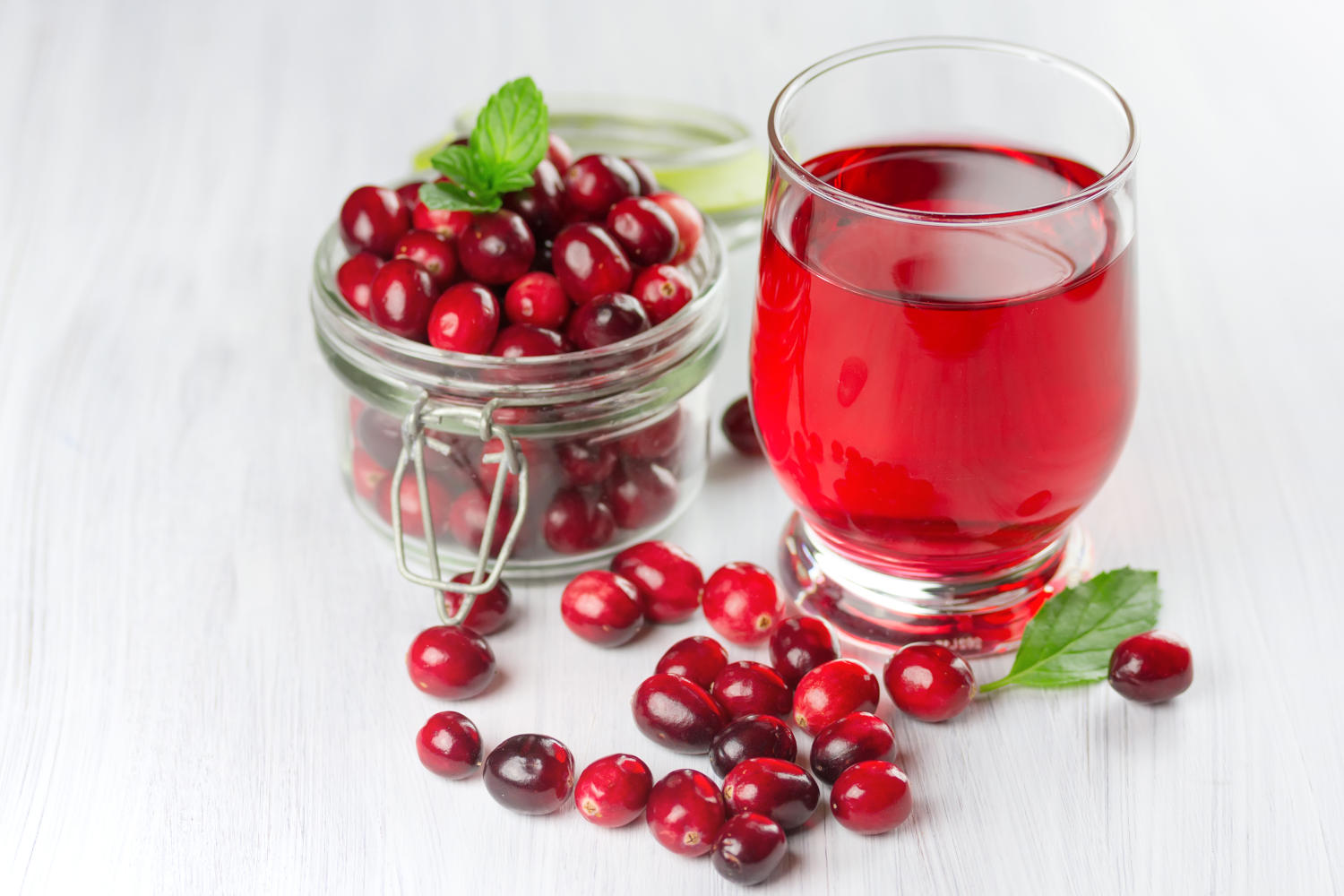 Cranberry e succo in bicchiere