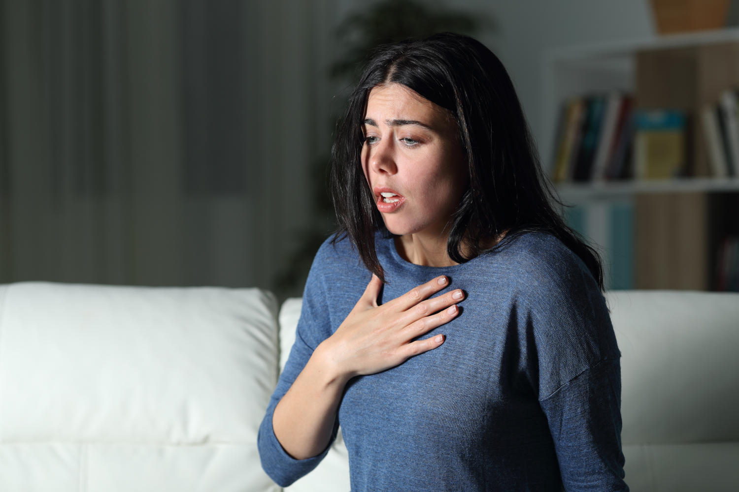 Ragazza con attacco di panico