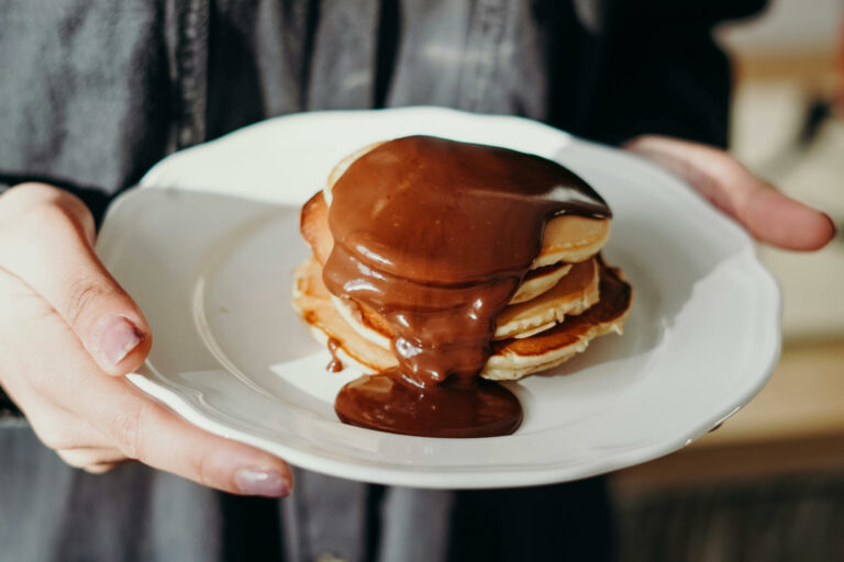 Pancake con troppa crema di cioccolato