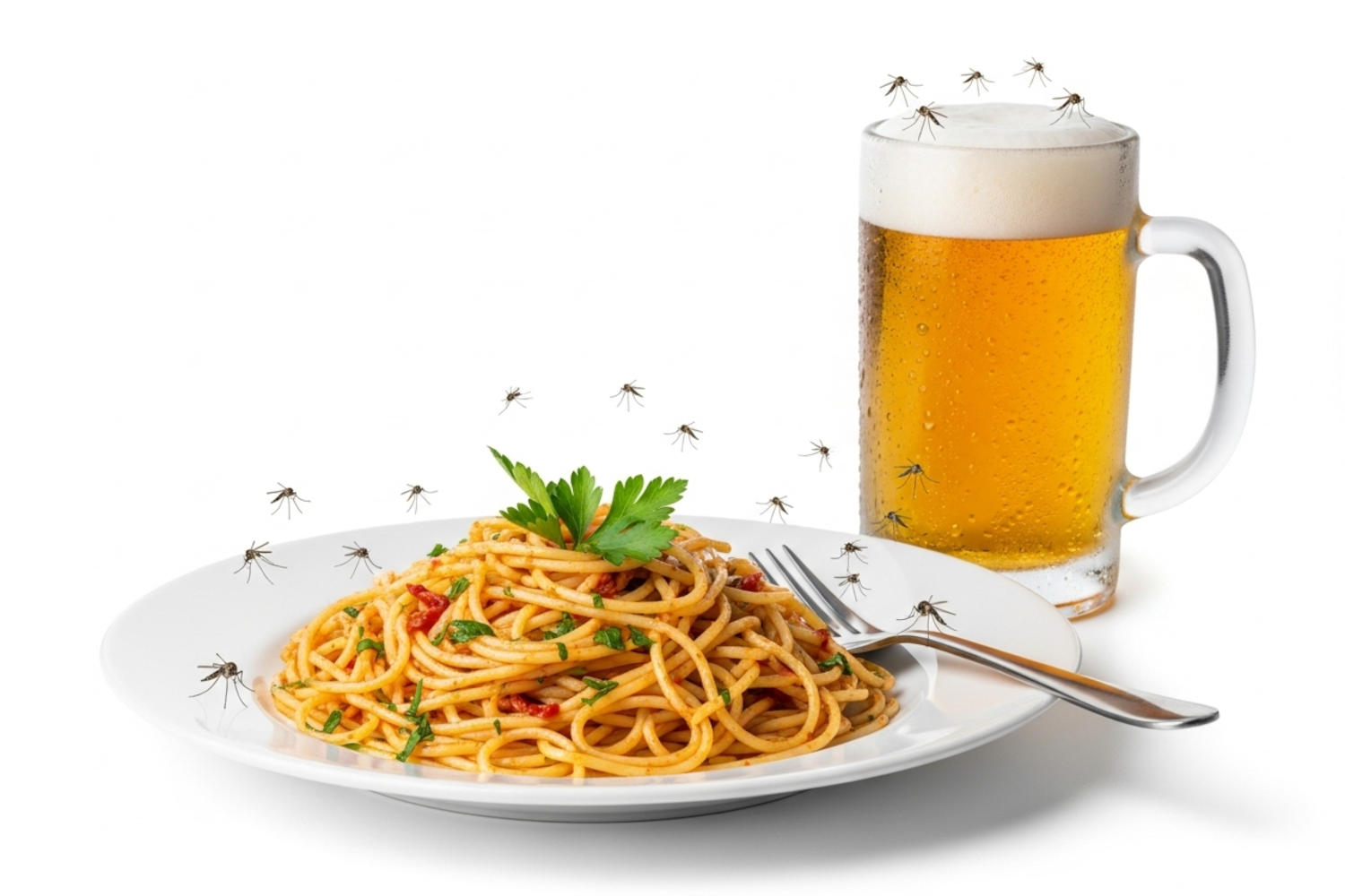 Piatto di spaghetti aglio, olio e peperoncino, una birra ghiacciata e una decina di zanzare che girano attorno. Sfondo bianco.